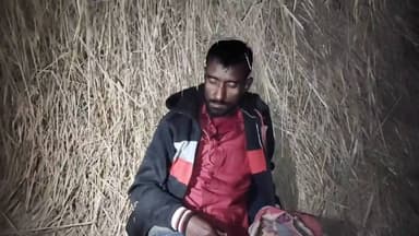 দিনহাটা ২: দক্ষিণ কালমাটি এলাকায় নিয়ন্ত্রণ হারিয়ে উল্টে গেল টোটো, ঘটনায় আহত চালক