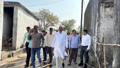 सौसर: BJP अध्यक्ष संदीप मोहड़ ने वार्ड 13 टोला में सुनीं जनसमस्याएं