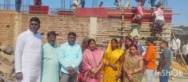 बाघमारा/कतरास: मांद्रा बरोरा में मंदिर छत ढलाई का शुभारंभ, विधायक शत्रुघ्न महतो पहुंचे