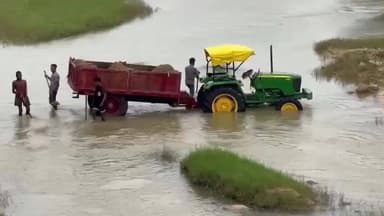 जशपुर: जशपुर का बड़ा ठेकेदार निकला रेत चोर, अभय कंस्ट्रक्शन से 960 घनमीटर अवैध रेत ज़ब्त