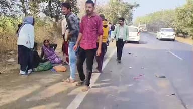 सोनकच्छ: देवास-भोपाल स्टेट हाईवे पर सोनकच्छ के पास दो कार व बाइक की टक्कर, 2 महिलाएं घायल, बड़ा हादसा टला