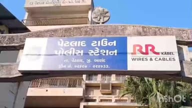 પેટલાદ: એન.કે.હાઈસ્કૂલ, સાઈનાથ ચોકડી વિસ્તારમાં અડચણરૂપ રીક્ષા ઉભી રાખતા બે સામે ગુના નોંધાયા