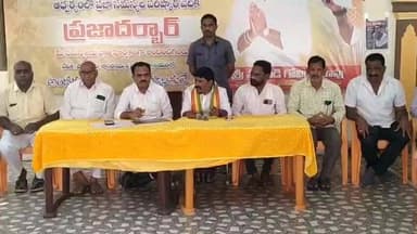 పాతపట్నం: పాతపట్నం నియోజకవర్గంలోని అన్ని పంచాయితీల్లో భవన నిర్మాణాలకు ప్రభుత్వ స్థలం కేటాయించాలన్న ఎమ్మెల్యే మామిడి గోవిందరావు