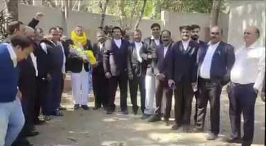 गोलमुरी-सह-जुगसलाई: झारखंड स्टेट बार काउंसिल चुनाव: राजेश कुमार शुक्ला ने उपाध्यक्ष पद के लिए नामांकन दाखिल किया