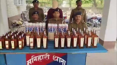 मनिहारी: मनिहारी पुलिस ने सिगनल टोला घाट से 402 लीटर देशी व विदेशी शराब के साथ एक युवक को किया गिरफ्तार