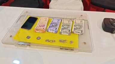 पिपरिया: पिपरिया पुलिस ने हथवास और सिद्धिका पैलेस, बनखेड़ी रोड पर चोरी करने वाले शातिर चोर को किया गिरफ्तार