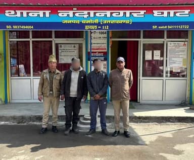 घाट: नंदानगर क्षेत्र में शराब पीकर हुडदंग कर रहे 2 युवकों को नंदानगर पुलिस ने किया गिरफ्तार