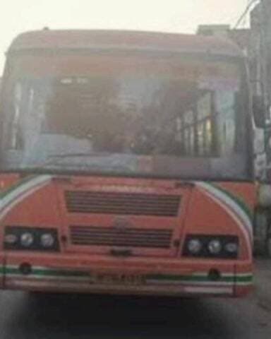 हरद्वार गांव में यूपी रोडवेज बस चालक के साथ गुंडों ने की मारपीट, एक युवक ने खुद को बताया गुंडा