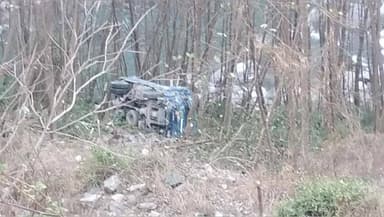 भटवाड़ी: गंगोत्री हाईवे पर मल्ला के पास बीआरओ का ट्रक अनियंत्रित होकर 100 मीटर गहरी खाई में गिर गया, घटना में चालक की मौत