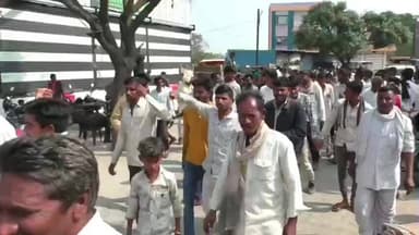 नागदा: अवैध उत्खनन व ईंट-भट्टों के खिलाफ छह गांवों के ग्रामीणों का प्रदर्शन, एसडीएम को सौंपा ज्ञापन