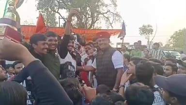 सुसनेर: बड़ा जीन: विधायक कप सीजन 2 में नन्ना 11 ने बाजी मारी, MLA ने विजेता टीम को बाइक-ट्रॉफी सौंपी, जीवन सिंह शेरपुर शामिल हुए
