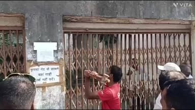 बांसवाड़ा: मोहन कॉलोनी चौराहे पर न्यायालय के आदेश पर प्रशासन ने की बड़ी कार्रवाई, विवादित संपत्तियां डिक्रीदार को सौंपी