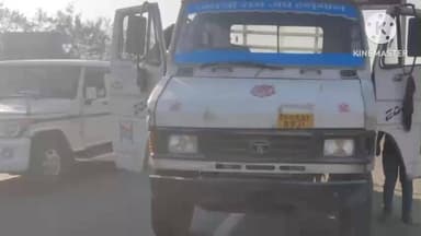 चांडिल: रांची-टाटा मुख्य मार्ग पर अवैध खनिज परिवहन के खिलाफ औचक निरीक्षण, दो वाहन ज़ब्त