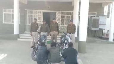 सुठालिया: सुठालिया पुलिस को दोहरी सफलता, अवैध शराब के साथ 2 आरोपी गिरफ्तार, चोरी की बाइक भी बरामद