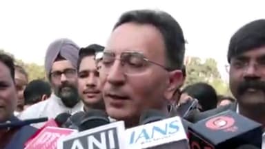 पार्लियामेंट स्ट्रीट: इंडिया एआई शोकेस बस के ध्वजारोहण कार्यक्रम में पहुंचे केंद्रीय राज्य मंत्री जितिन प्रसाद