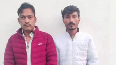 અમીરગઢ: ચેકપોસ્ટ પરથી પોલીસે લક્ઝરીમાંથી 3.48 લાખનો દારૂ ઝડપ્યો, ચાલક અને કંડકટરની અટકાયત.