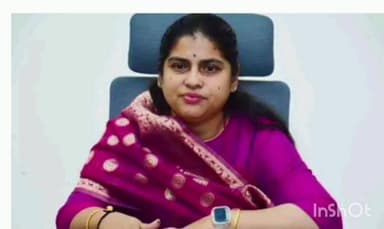 వర్ధన్నపేట: జిల్లాలో పోలింగ్ జరిగే ప్రాంతాల్లో ప్రభుత్వ ప్రైవేటు సంస్థలకు సెలవు ప్రకటించిన జిల్లా ఎన్నికల అధికారి