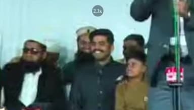 खरगौन: मुशायरे में बवाल: हिंदू कवि पर अंडा फेंका, वीडियो सोशल मीडिया पर वायरल