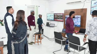 అదిలాబాద్ అర్బన్: టీటీడీసీలో వెబ్కాస్టింగ్ ఏర్పాట్లను పరిశీలించిన ఆదిలాబాద్ జిల్లా కలెక్టర్