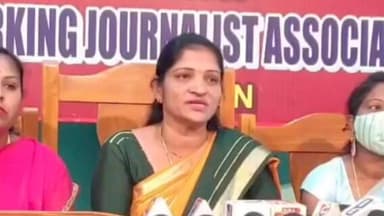 ಹಾಸನ: ವಕೀಲ ದೇವರಾಜೇಗೌಡ ಅವರನ್ನು ಜಿಲ್ಲೆಯಿಂದ ಗಡಿಪಾರು ಮಾಡುವಂತೆ ಮಹಿಳಾ ಸಂಘಟನೆಯ ಅನ್ನಪೂರ್ಣ ಗೌಡ ಆಗ್ರಹ