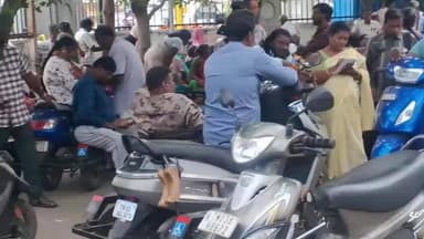 எழும்பூர்: உதவித் தொகையை உயர்த்தி வழங்க வேண்டும் - காமராஜர் சாலையில் போராட்டத்தில் ஈடுபட்ட மாற்றுத்திறனாளிகள் கைது