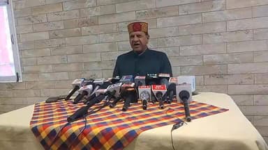 Live:RDG पर बवाल, सुक्खू सरकार पर बरसे भाजपा के प्रदेश अध्यक्ष राजीव बिंदल।
सुनिए.....
#Rtvnews #sirmour #himachal #Pa...