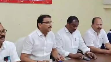 శ్రీకాకుళం: సార్వత్రిక సమ్మెకు ఎన్జీవో అసోసియేషన్ సంపూర్ణ మద్దతిస్తుందన్న శ్రీకాకుళం జిల్లా ఎన్జీవో అసోసియేషన్