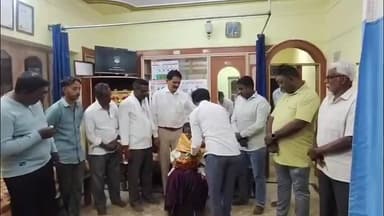 ಶಿಡ್ಲಘಟ್ಟ: ನೃತ್ಯದಲ್ಲಿ ರಾಜ್ಯಮಟ್ಟದಲ್ಲಿ ದ್ವಿತೀಯ ಸ್ಥಾನ ಪಡೆದ ನಗರದ ಸುರೇಶ್ ಪುತ್ರಿ ಯಶ್ವಿತ ಅವರಿಗೆ ಹಲವು ಗಣ್ಯರಿಂದ ಸನ್ಮಾನ