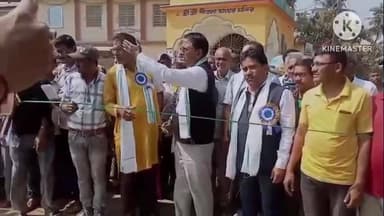 কাঁথি ৩: চাঁদবেড়িয়া থেকে করলদা ভায়া মশাগাঁ পর্যন্ত রাস্তা মেরামতের উদ্ধোধনে উপস্থিত জেলা পরিষদের সভাধিপতি উত্তম বারিক