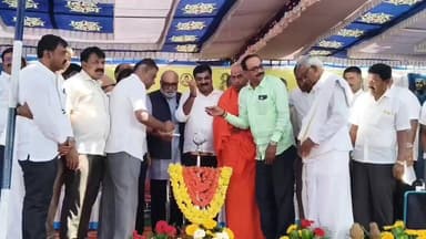 ಕೃಷ್ಣರಾಜಪೇಟೆ: ಪಟ್ಟಣದ ಟಿಎಪಿಸಿ ಎಂಎಸ್ ಆವರಣದಲ್ಲಿ ಭೈರವೈಕ್ಯ ಚಂದ್ರಶೇಖರ ಸ್ವಾಮೀಜಿ ಪುಣ್ಯ ಸ್ಮರಣೆ