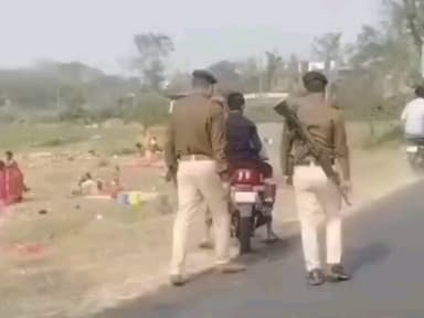 टेढ़ागाछ: टेढ़ागाछ थाना क्षेत्र में यातायात नियमों की अनदेखी करने वालों पर कार्रवाई, ₹19 हजार का जुर्माना