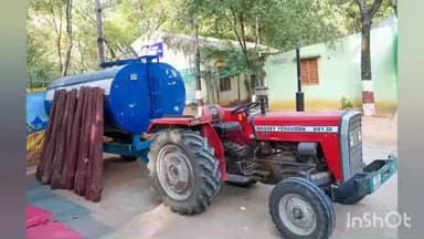 సినీ పక్కిలో ఎర్రచందనం దుంగలు రవాణా చేస్తున్న ట్రాక్టర్ ను పట్టుకొని భారీగా ఎర్రచందనం స్వాధీనం