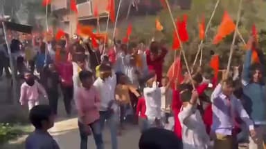 बिहिया: सिकरिया में श्री लक्ष्मी नारायण महायज्ञ के लिए जलभरी का आयोजन, हजारों श्रद्धालु हुए शामिल