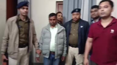 कलुआही: पंचायती राज विभाग के जेई को ₹12,000 घूस लेते निगरानी विभाग की टीम ने रंगे हाथ पकड़ा