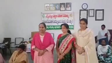 పురుషులకు కూడా డ్వాక్రా గ్రూపు: నర్సీపట్నంలో ఐబీ వరలక్ష్మి