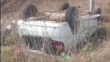 ઉમરાળા: ધારુકા નજીક સુરત પાર્સિંગ કાર પલટી ઉમરાળા રોડ પર અકસ્માત પોલીસે તપાસ હાથ ધરી