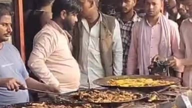 खड्डा: पनियहवा चौराहे पर मछली भूजा खाने की वजह से तीसरे दिन भी जाम, एंबुलेंस फंसी, प्रशासन परेशान