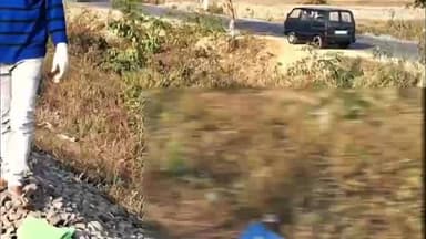 সৰুপথাৰ: নাওজান বেতনিত ৰেললাইনৰ কাষত অচিনাক্ত মৃতদেহ উদ্ধাৰ, ঘটনাস্থলীত ৰেলৱে আৰক্ষী উপস্থিত হৈ আৰম্ভ কৰিছে তদন্ত