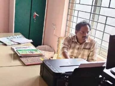 ఇంటి పన్నుల వసూళ్లపై ప్రత్యేక దృష్టి: నాతవరం పంచాయతీ కార్యదర్శి చంద్రశేఖర్