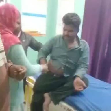 परबत्ता: परबत्ता बाजार: अधूरे नाले में गिरने से बाइक सवार युवक घायल, इलाज जारी