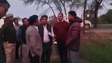 कपासन: जिला कलेक्टर ने कपासन क्षेत्र के दौरे पर किसानों से संवाद कर राजस्थान सम्पर्क पोर्टल व अन्य योजनाओं की दी जानकारी