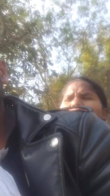 গোপীবল্লভপুর ২: রাস্তায় আটকে পরীক্ষার্থী, নিজের বাইকে করে পরীক্ষার্থীকে রান্টুয়া সেন্টারে পৌঁছে দিলেন ব্লক যুব তৃণমূলের সভাপতি