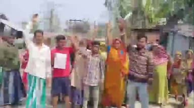 হরিশ্চন্দ্রপুর ১: নিকাশী নালা বন্ধ করে দেওয়ায় প্রতিবাদে সোচ্চার হলেন জনমদল গ্রামের বাসিন্দারা।