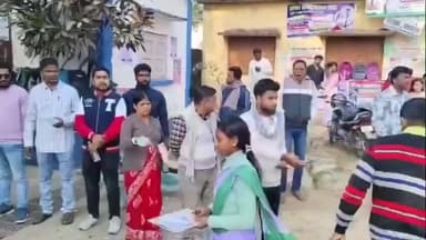 বামনগোলা: বামনগোলায় উচ্চ মাধ্যমিক পরীক্ষার্থীদের পাশে তৃণমূল ছাত্র–যুব সংগঠন