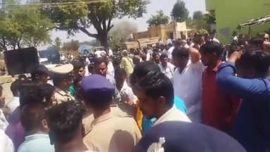 ಚಾಮರಾಜನಗರ: ಬದನಗುಪ್ಪೆಯಲ್ಲಿ ಎರಡು ಕೋಮಿನ ನಡುವೆ ಗಲಾಟೆ