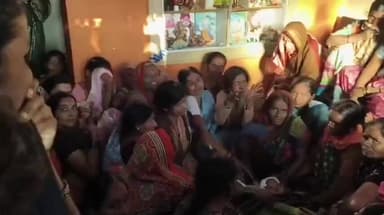 ಲಿಂಗಸೂರು: ಥಣಿಸಂದ್ರ ಶಾಲಾಬಸ್ ಅಪಘಾತ ಮೃತಪಟ್ಟ ಮಕ್ಕಳ ಗ್ರಾಮ ವಂದಾಲಿಯಲ್ಲಿ ಮುಗಿಲು ಮುಟ್ಟಿದ ಕುಟುಂಬಸ್ಥರ ಆಕ್ರಂದನ