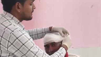 हैदरगढ़: त्रिवेदीगंज में लखनऊ-सुल्तानपुर हाईवे पर हुआ हादसा, ई-रिक्शा पलटने से 3 लोग घायल, एक की हालत गंभीर, जिला अस्पताल रेफर