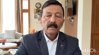 सलूनी: पांगी के लिए हवाई उड़ानें करवाई जाएं, बर्फबारी के बीच फंसे बीमार लोगों को हो रही मुश्किल