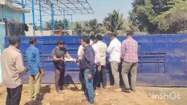 గాజువాక: టాక్స్ కట్టని ఇగ్లో రోజెస్ ఫుడ్స్ ప్రైవేట్ లిమిటెడ్ కంపెనీకి తాళాలు వేసిన జీవీఎంసీ