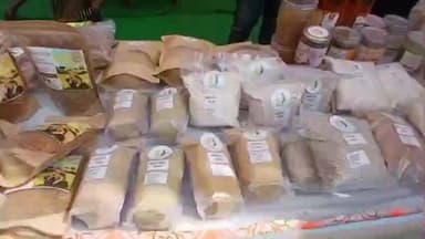 पुष्कर: जेएलएन मेडिकल कॉलेज के ऑडिटोरियम में आयोजित हुआ मिलेट्स मेला, फूड सेफ्टी के अंतर्गत विभिन्न नवाचारों की श्रंखला में